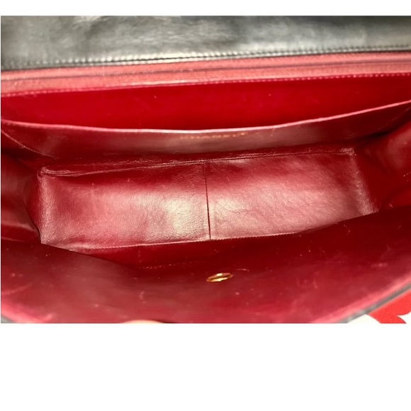 CHANEL Maxi Jumbo quilted XL Lambskin Matelasse chain shoulder Bag - Picture 9 of 12